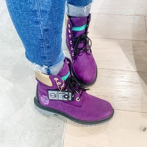 New w/ box Hip hop royalty 6” premium boot